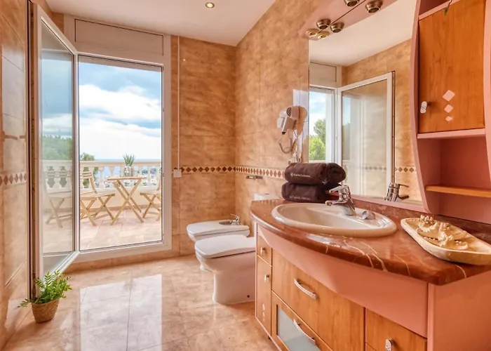 Costacabana - Ibiza Lloret de Mar