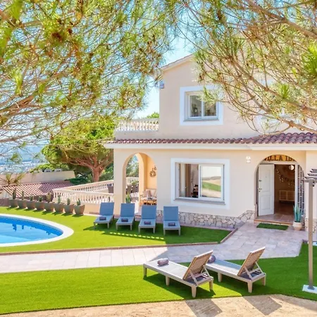 Costacabana - Ibiza Villa